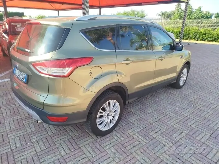 Ford Kuga 2013 photo 4