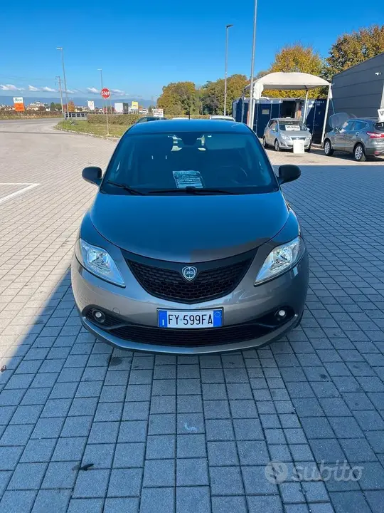 Lancia Ypsilon 2019 photo 2