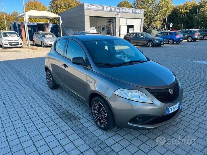 Lancia Ypsilon 2019 photo 3
