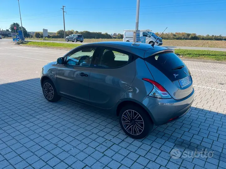 Lancia Ypsilon 2019 photo 4