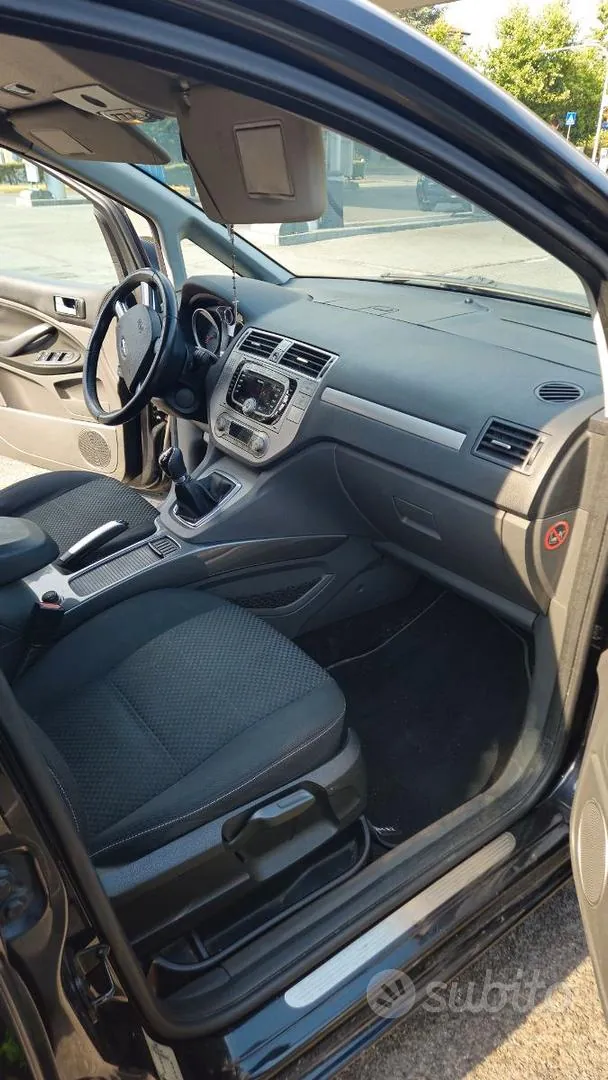 Ford C-Max 2010 photo 4