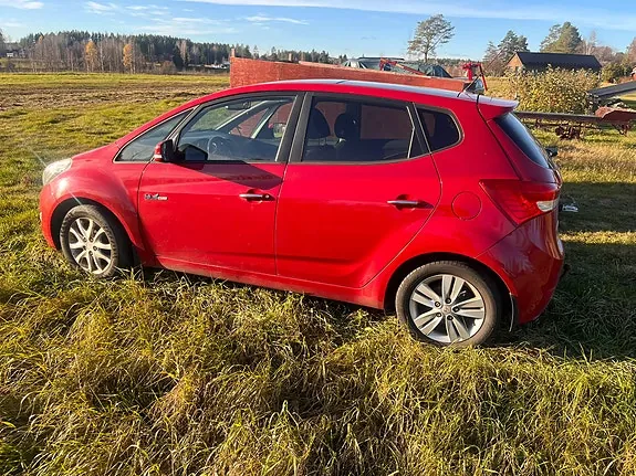 Hyundai Ix20 2013 photo 2