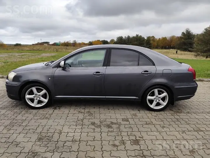 Toyota Avensis 2006 photo 2