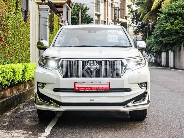 Toyota Land Cruiser Prado 2023 photo 3