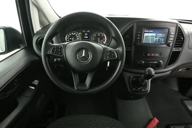 Mercedes-Benz Vito 2022 photo 2