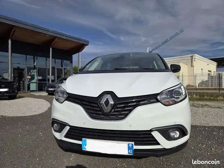 Renault Scenic 2019 photo 4