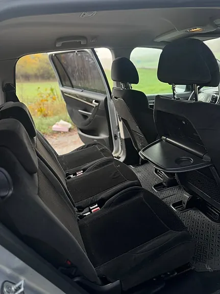 Citroen Grand C4 Picasso 2010 photo 5