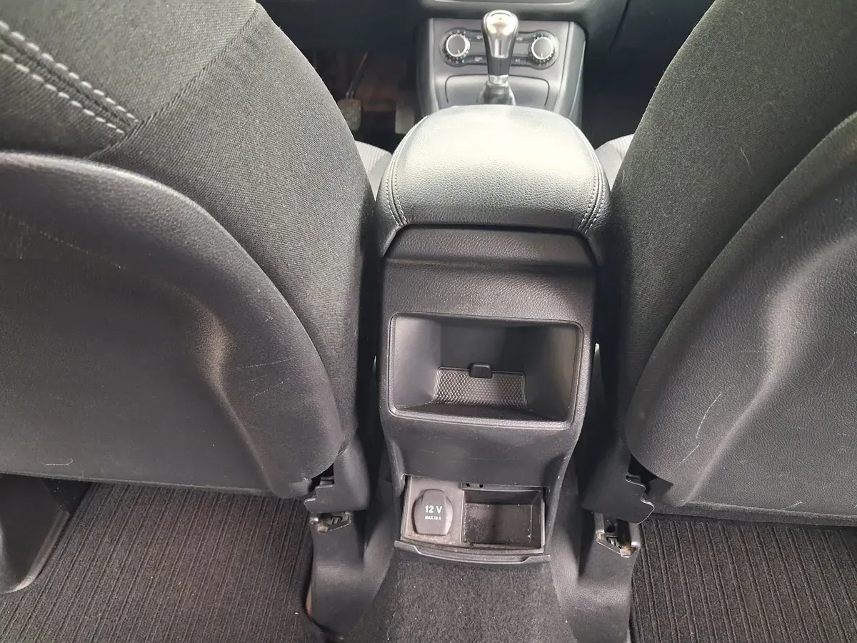 Mercedes-Benz B-Class 2014 photo 3