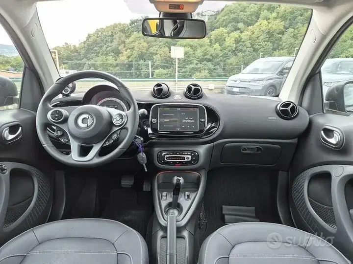 Smart Fortwo 2023 photo 5