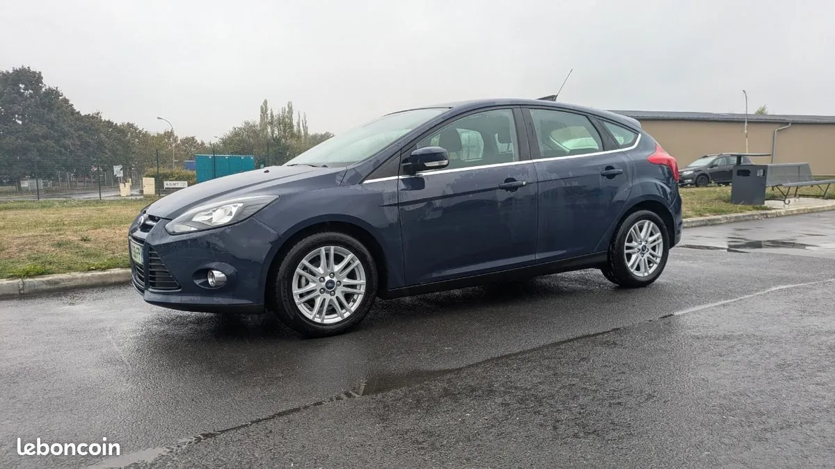 Ford Focus 2013 photo 3