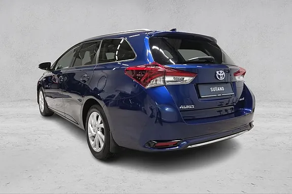 Toyota Auris 2018 photo 3