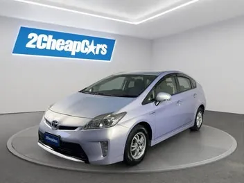 Toyota Prius 2015 photo 2