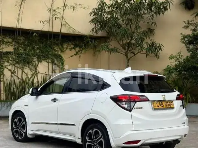 Honda Vezel 2014 photo 2