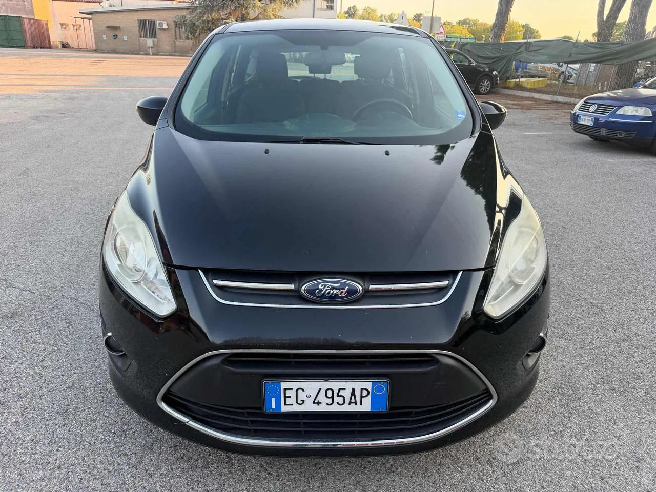Ford C-Max 2011 photo 2