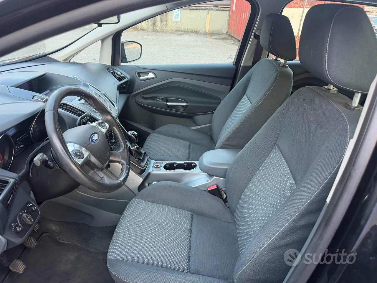 Ford C-Max 2011 photo 4
