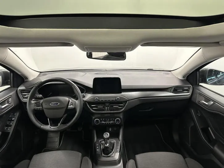 Ford Focus Wagon 2020 photo 2
