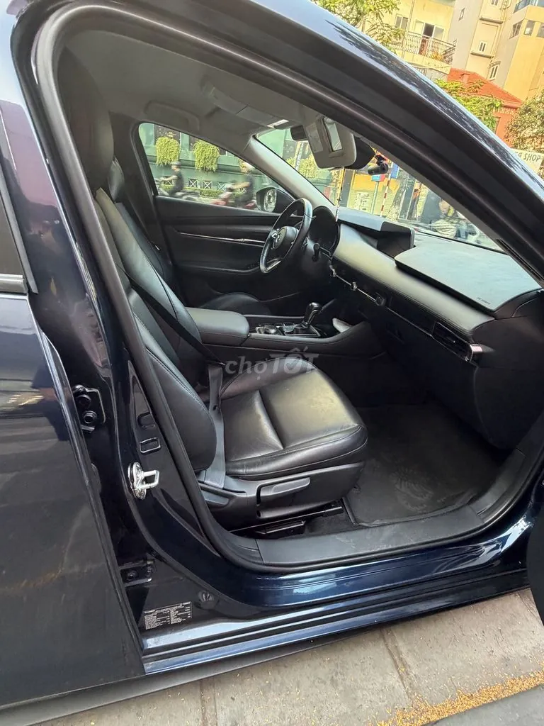 Mazda 3 2022 photo 5