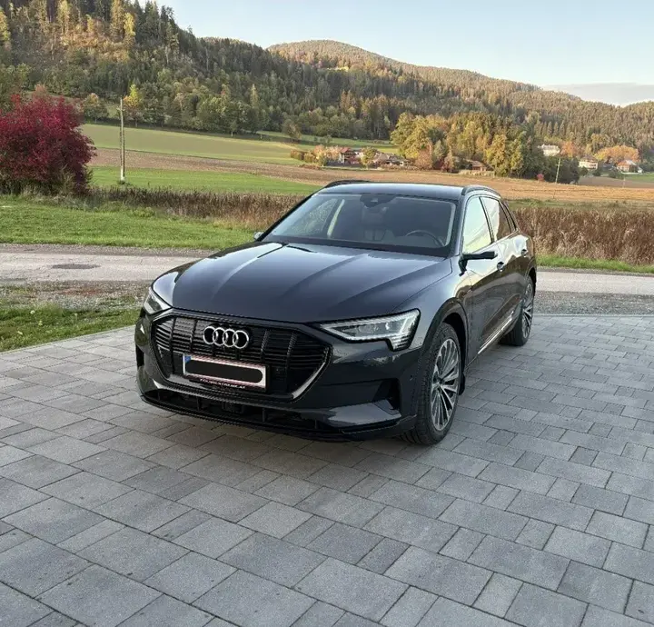 Audi E-Tron 2019 photo 2