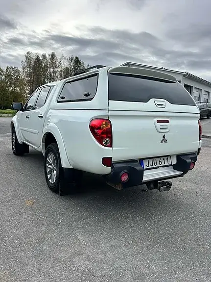 Mitsubishi L200 2015 photo 5