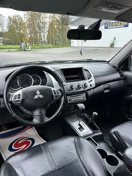 Mitsubishi L200 2015 photo 3