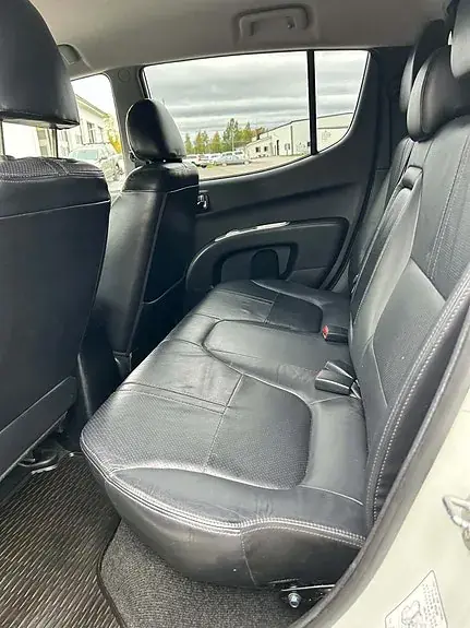 Mitsubishi L200 2015 photo 4