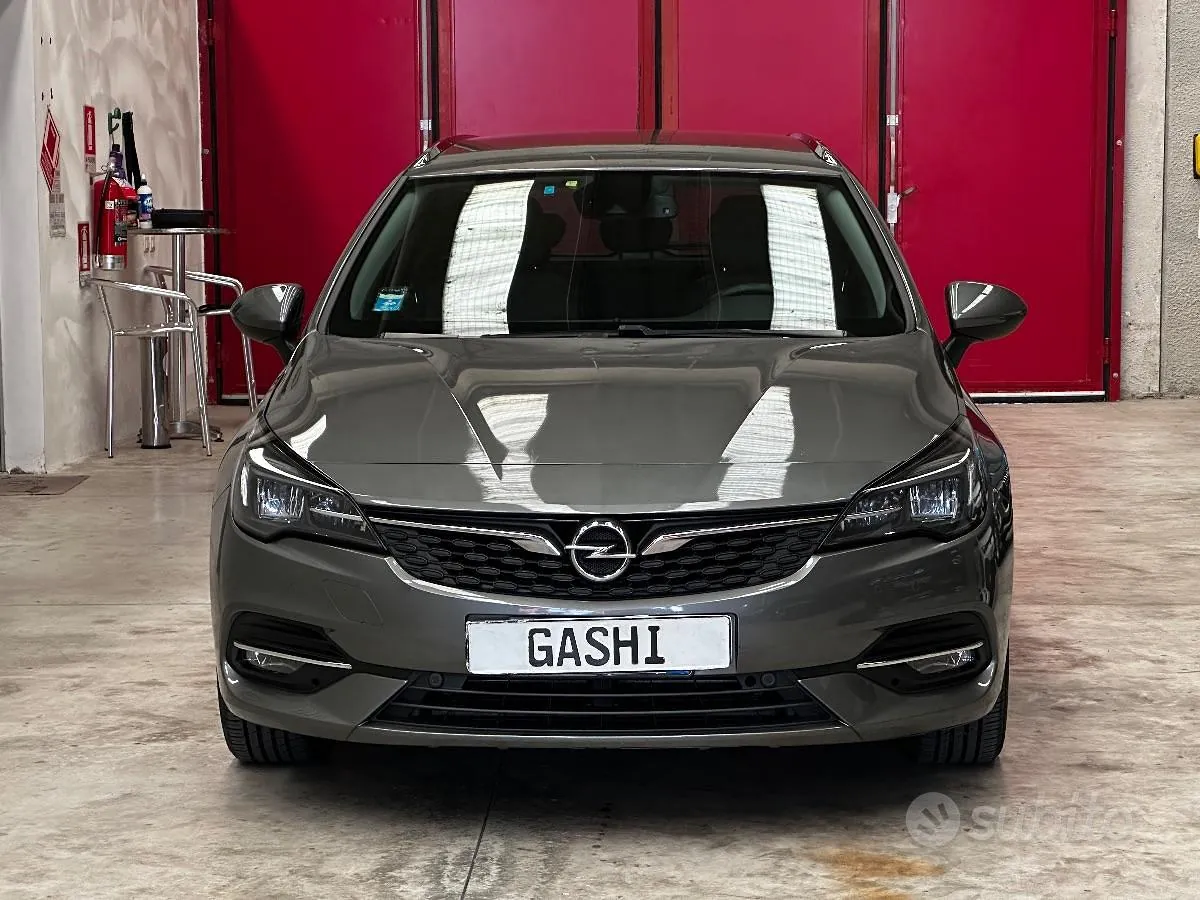 Opel Astra 2021 photo 2