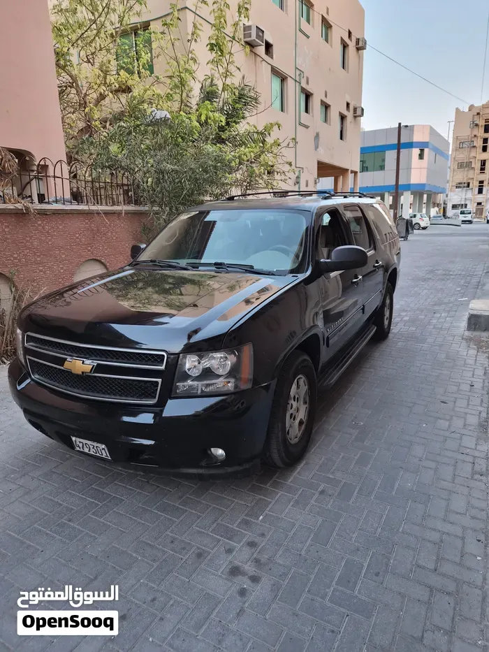 Chevrolet Suburban 2014 photo 4