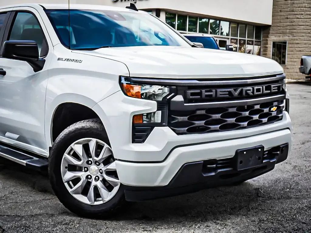 Chevrolet Silverado 1500 2022 photo 3