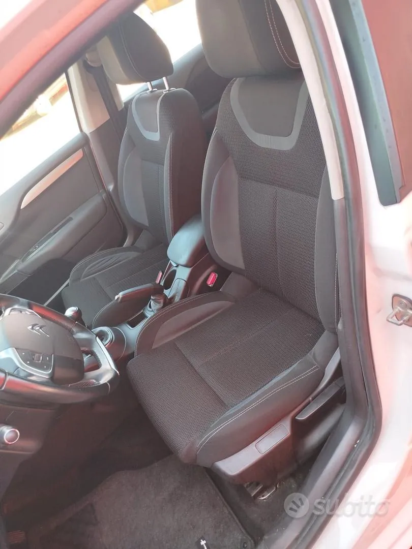Citroen C4 2016 photo 4