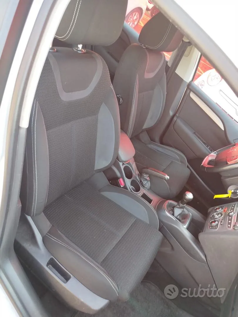 Citroen C4 2016 photo 5