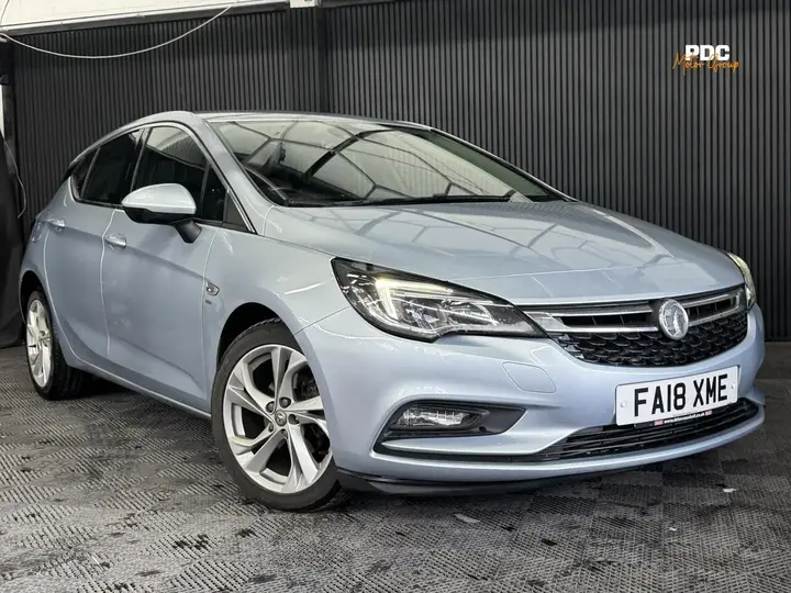 Vauxhall Astra 2018 photo 2