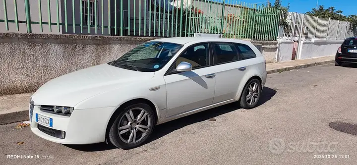 Alfa Romeo 159 2011 photo 4