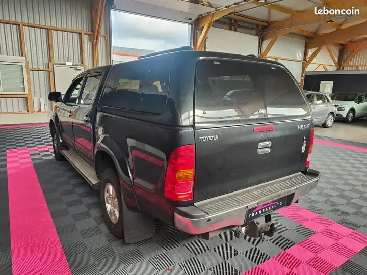 Toyota Hilux 2010 photo 5
