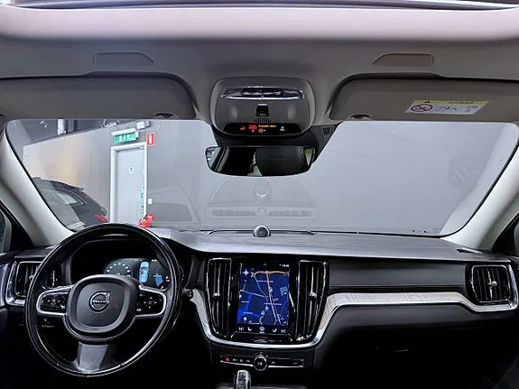 Volvo V60 2019 photo 2