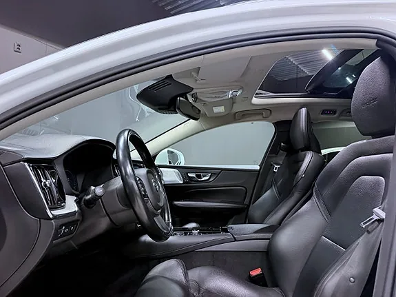 Volvo V60 2019 photo 4