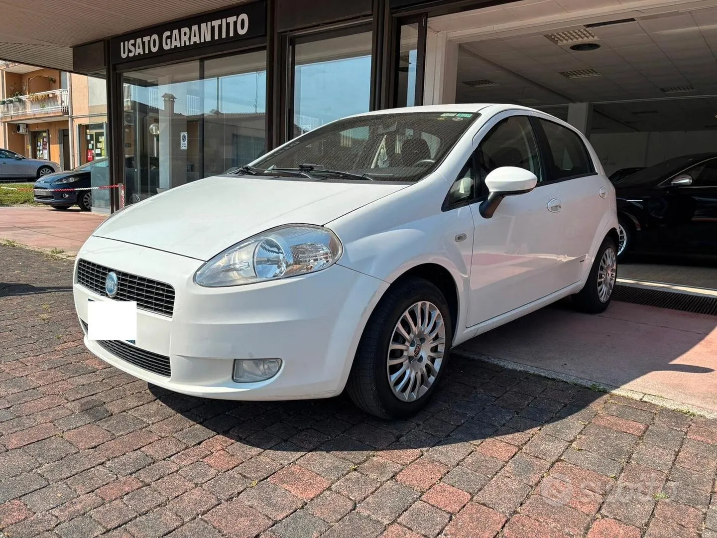 Fiat Grande Punto 2006 photo 3