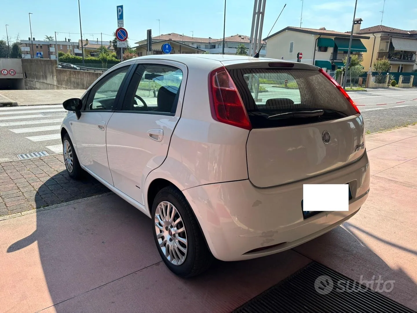 Fiat Grande Punto 2006 photo 4