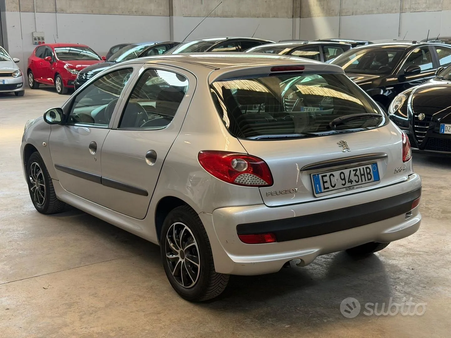Peugeot 206 2010 photo 3