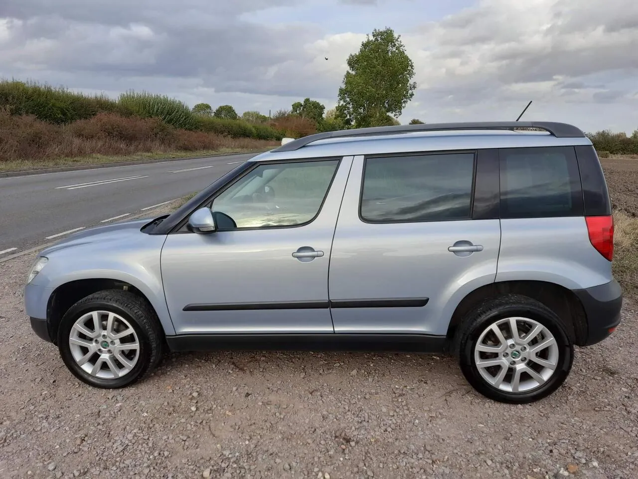 Skoda Yeti 2011 photo 3