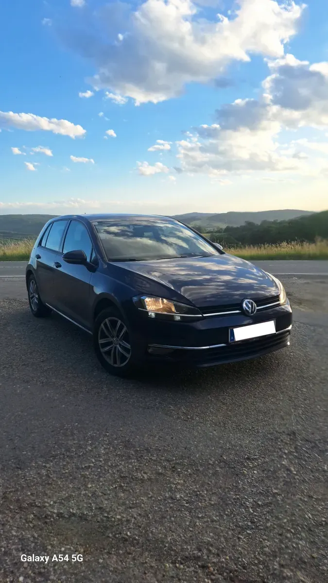 Volkswagen Golf 2018 photo 2