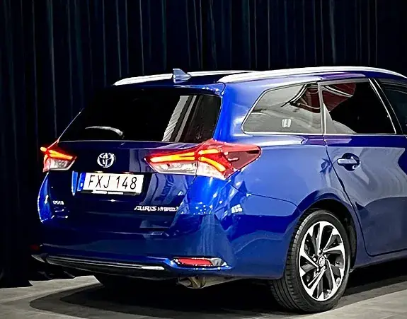 Toyota Auris 2015 photo 5