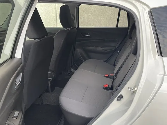 Suzuki Swift 2025 photo 5