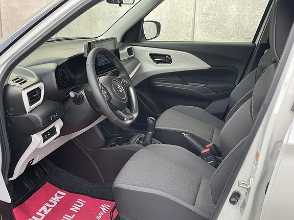 Suzuki Swift 2025 photo 3