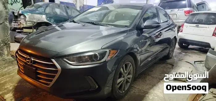 Hyundai Elantra 2018 photo 2