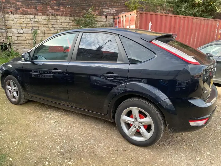 Ford Focus 2009 photo 4
