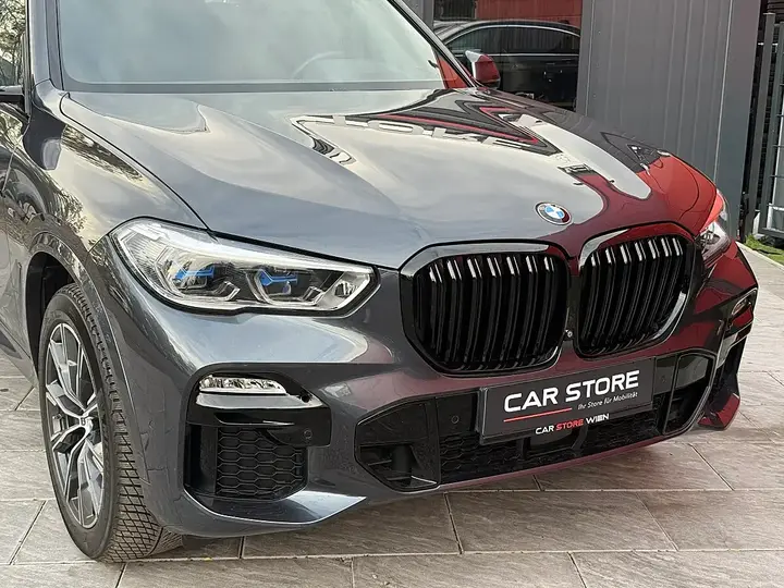 BMW X5 2019 photo 2