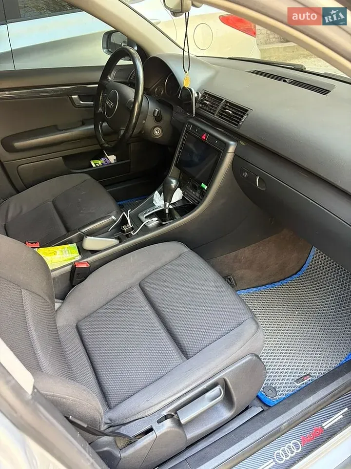 Audi A4 2004 photo 3