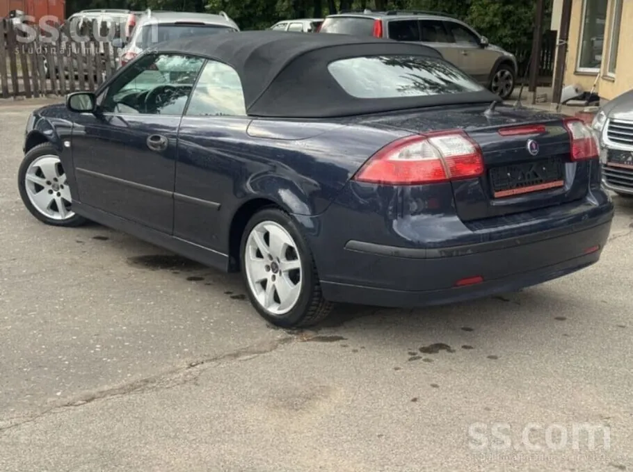 Saab 9-3 2004 photo 2