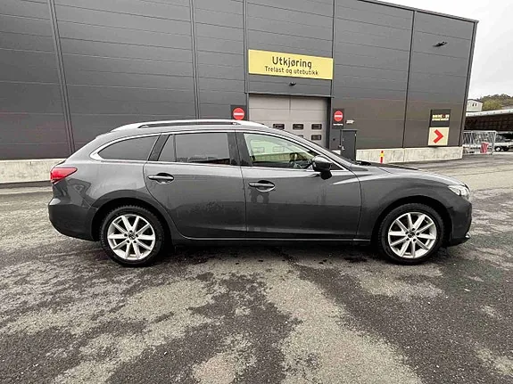 Mazda Mpv 2013 photo 5