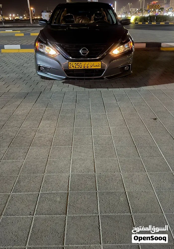 Nissan Altima